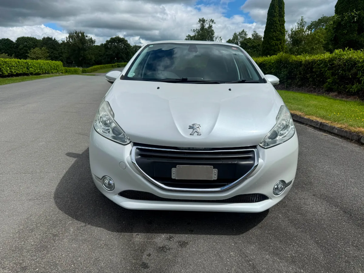 PEUGEOT 208 1.2 AUTO 2014 - Image 2