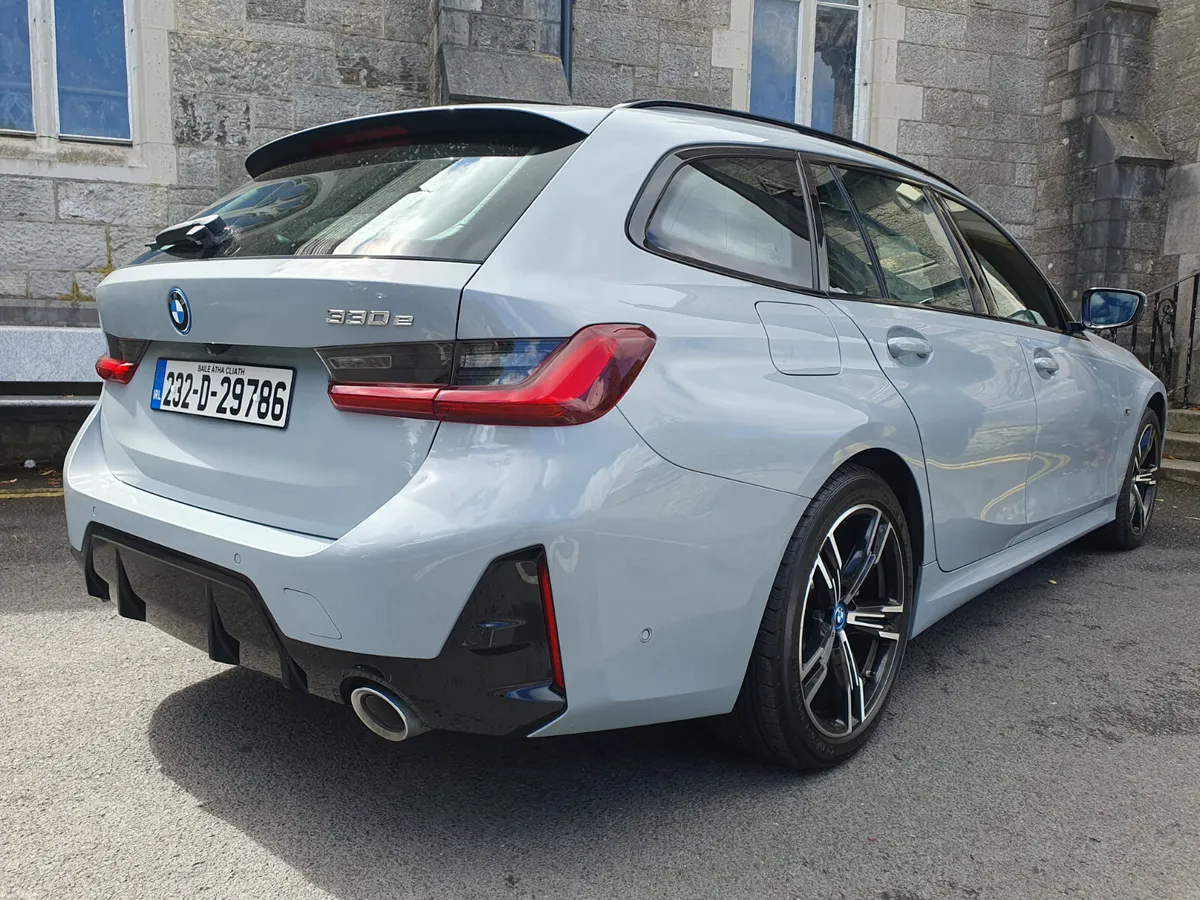 BMW 3-Series 2023 // 330e // M Sport // Nardo Grey - Image 6
