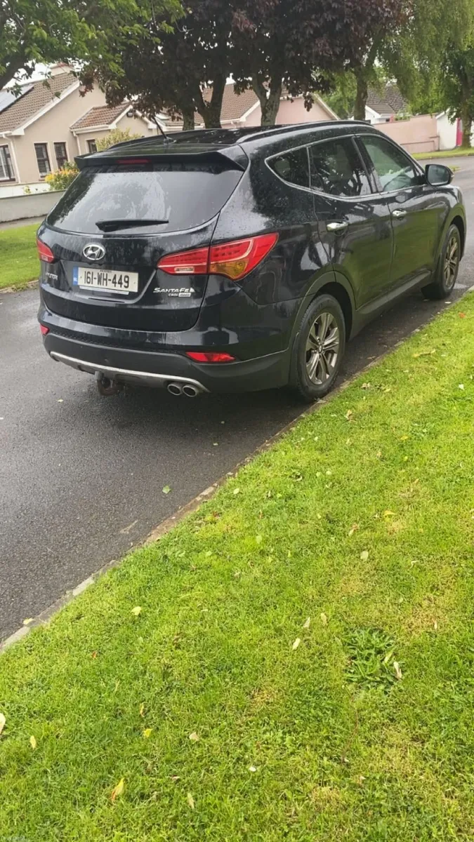 Hyundai Santa Fe 2016 - Image 3