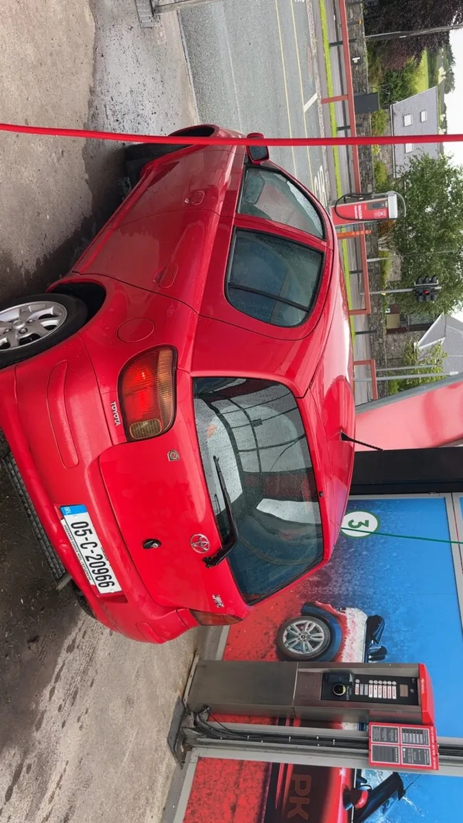 Toyota yaris - Image 4