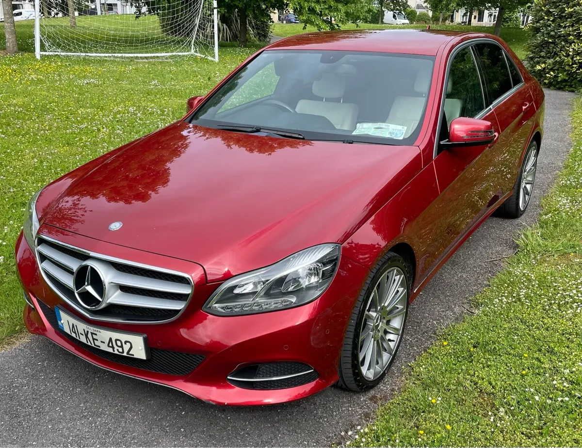 Mercedes E220 - Image 2