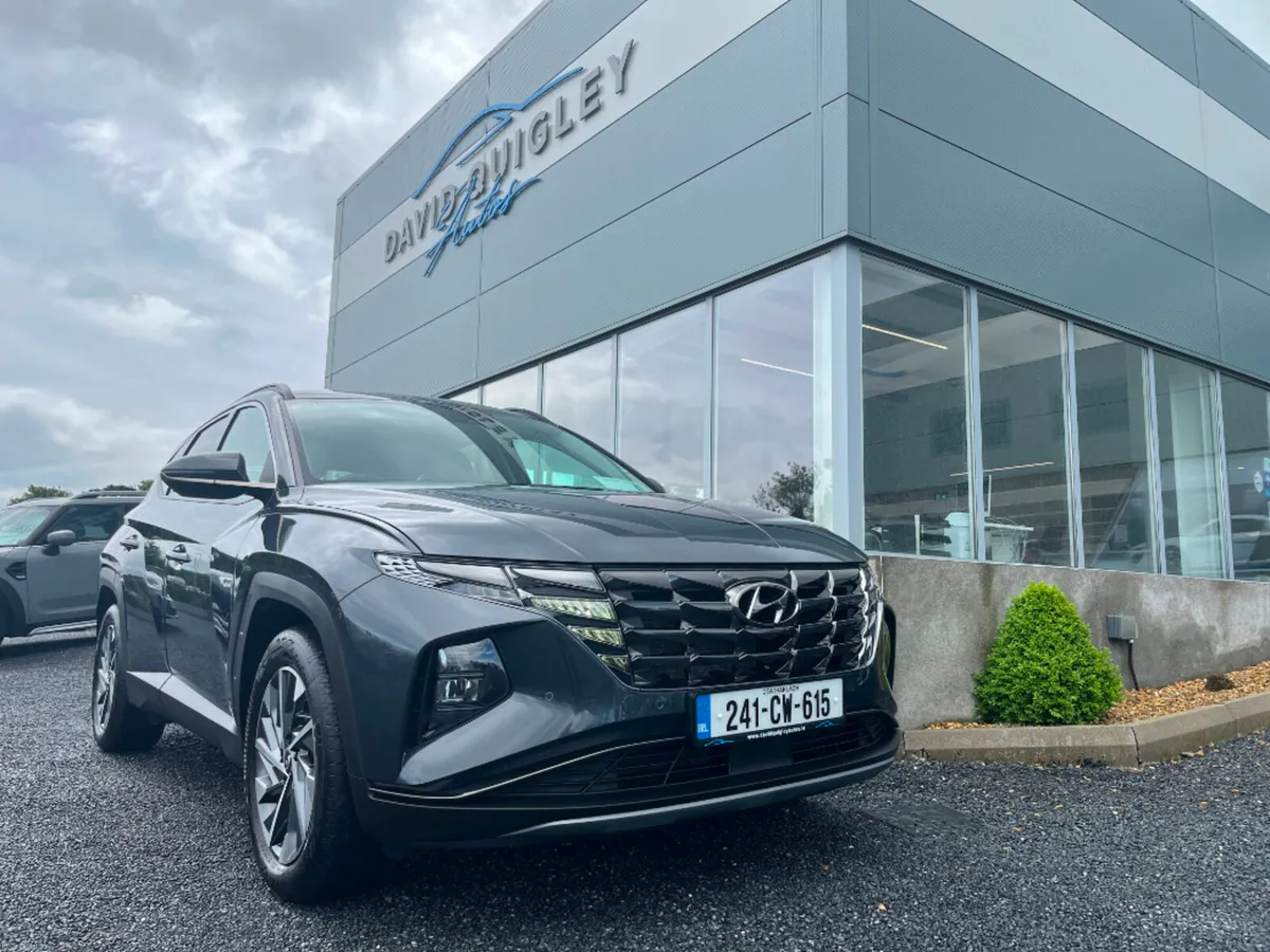 Hyundai Tucson Executive Plus 5DR*QUALITY ASSURED - Image 2