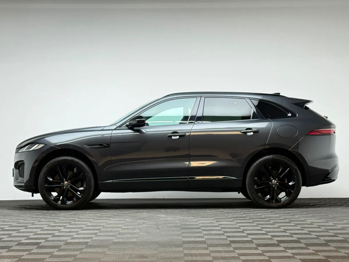 Jaguar F-Pace R-DYNAMIC HSE BLACK P400E - Image 4