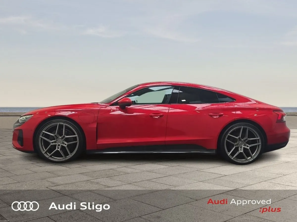 Audi e-tron GT quattro 93.4 kWh 460bhp Huge Spec - - Image 4