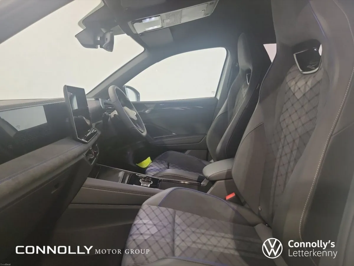 Volkswagen Tiguan R-Line 2.0TDI 150BHP DSG *0% Fin - Image 5