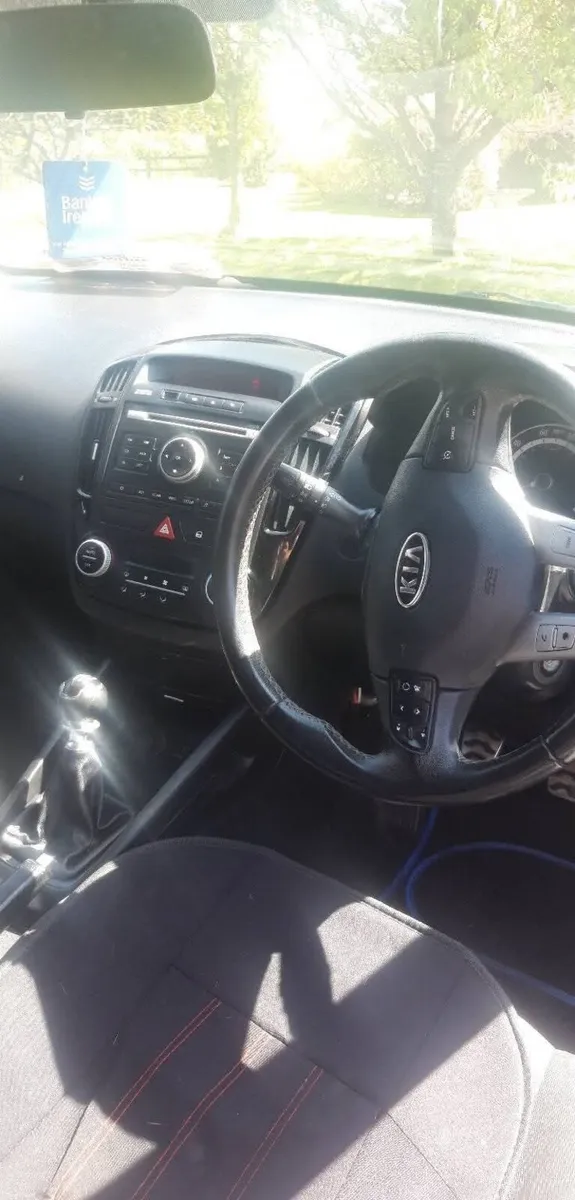 Kia Ceed 2010 - Image 4