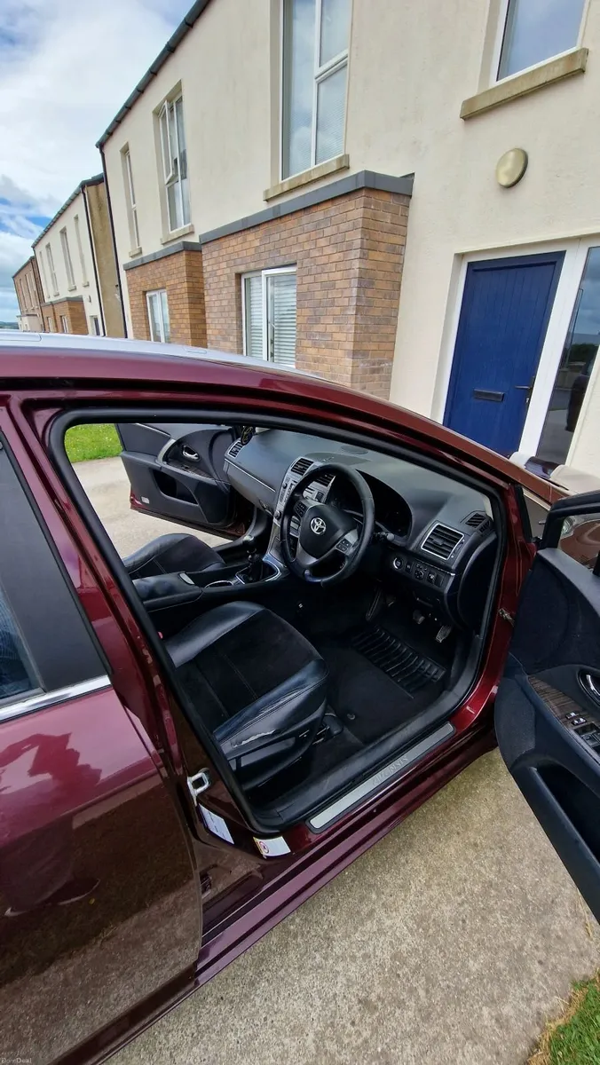 Toyota Avensis 2013 - Image 6