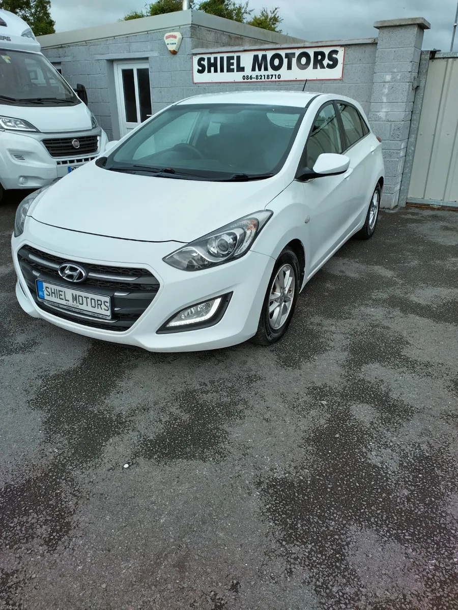 2017 HYUNDAI I30 DIESEL - Image 4
