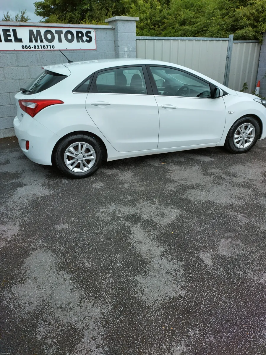 2017 HYUNDAI I30 DIESEL - Image 3