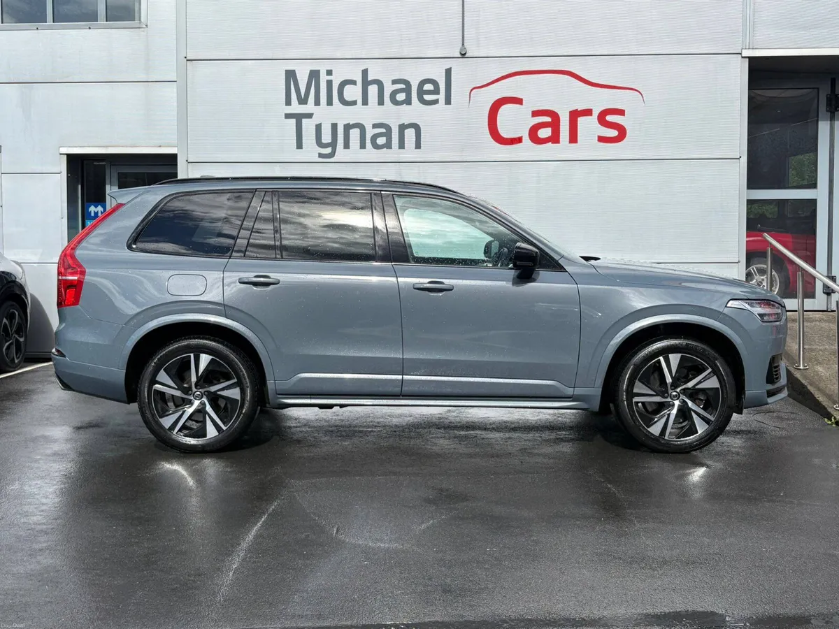 2021 Volvo XC90 T8 R Desibn, Camera, CarPlay, 20" - Image 6