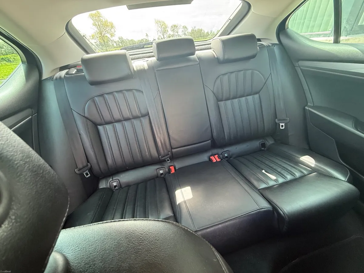 Skoda Superb Executive 2018 - 2.0-litre diesel - Image 4