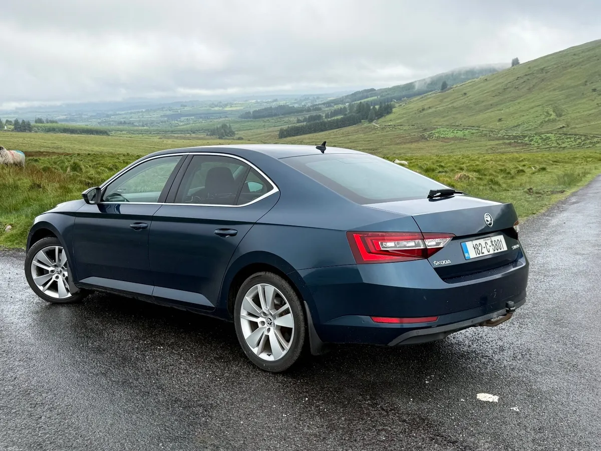 Skoda Superb Executive 2018 - 2.0-litre Automatic - Image 6