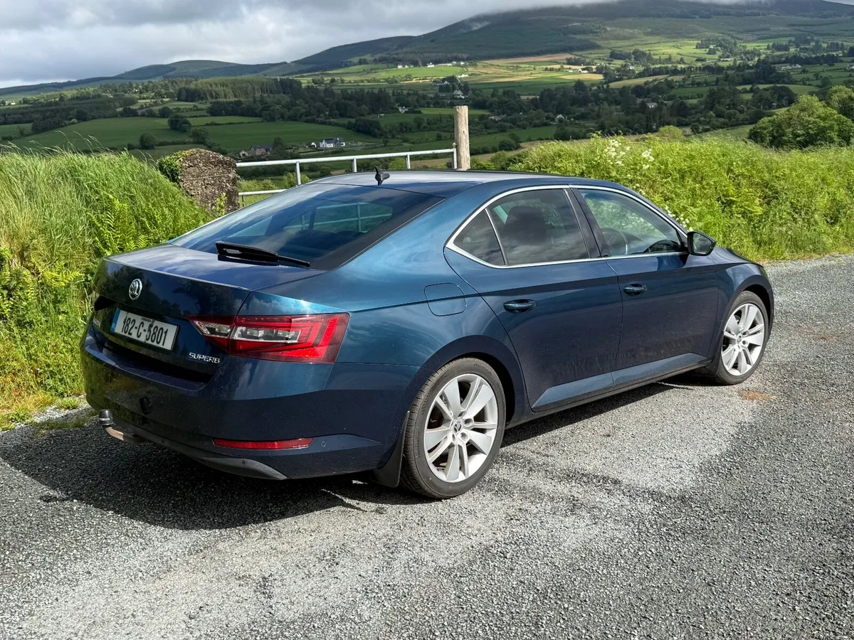 Skoda Superb Executive 2018 - 2.0-litre Automatic - Image 5