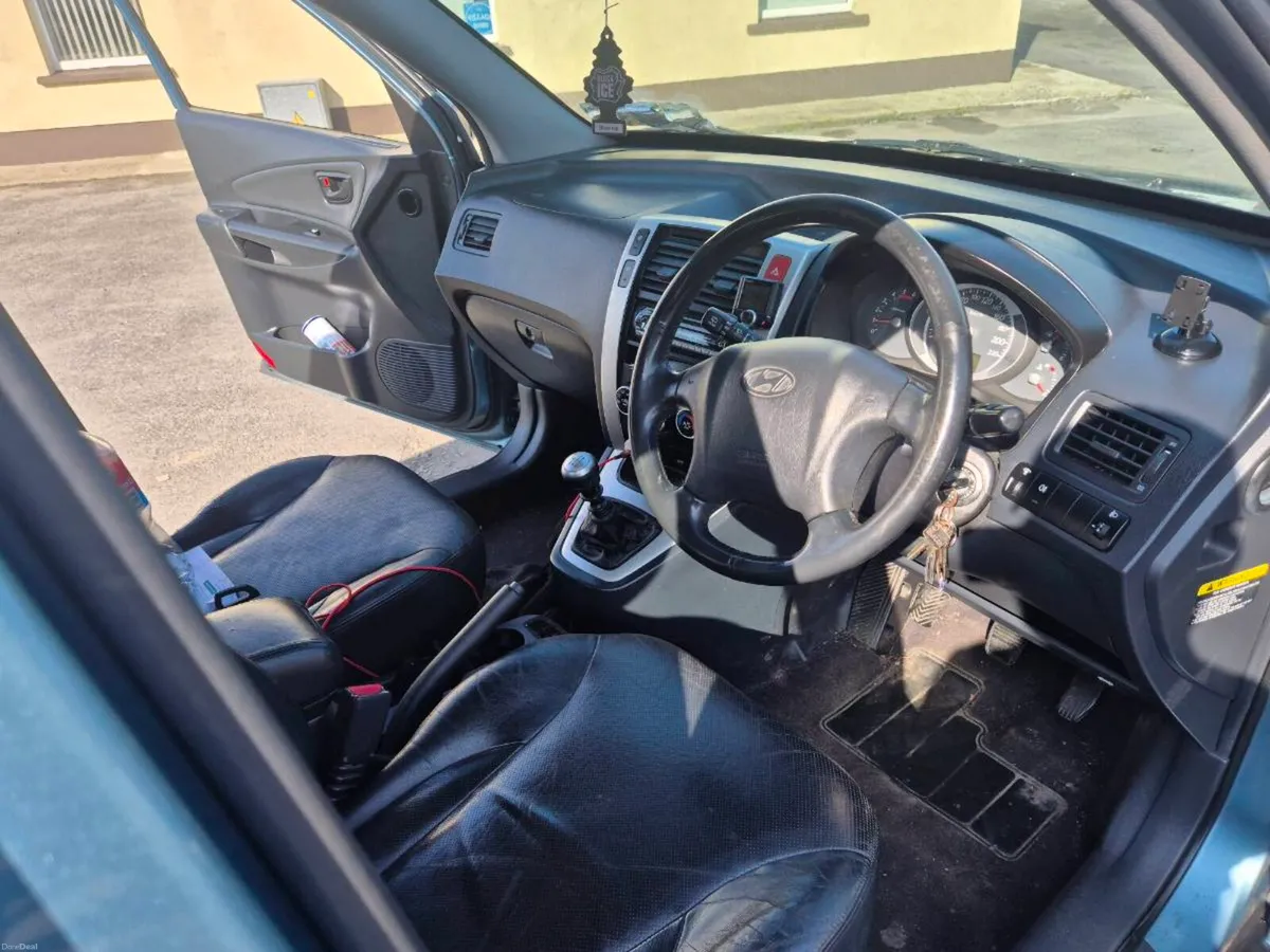 Hyundai Tucson 08 - Image 3