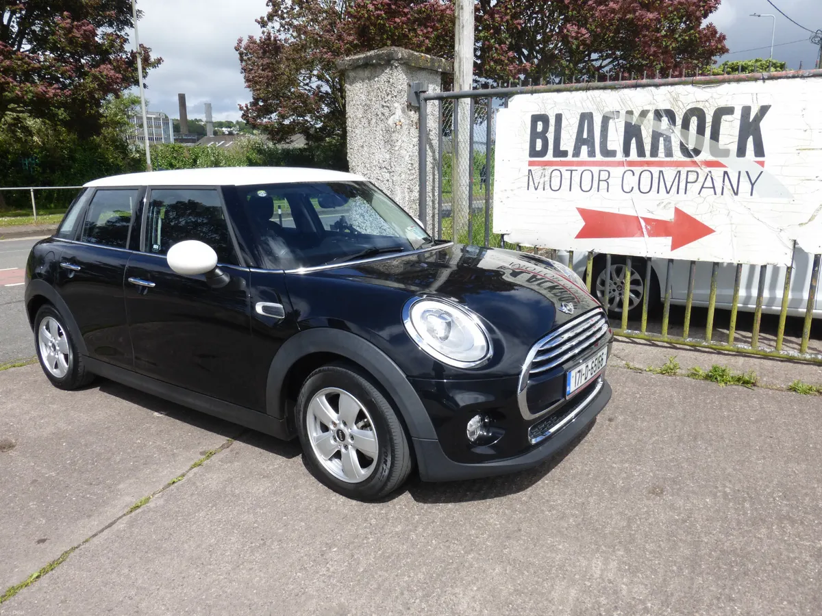 Mini Cooper 2017 Automatic - Image 1