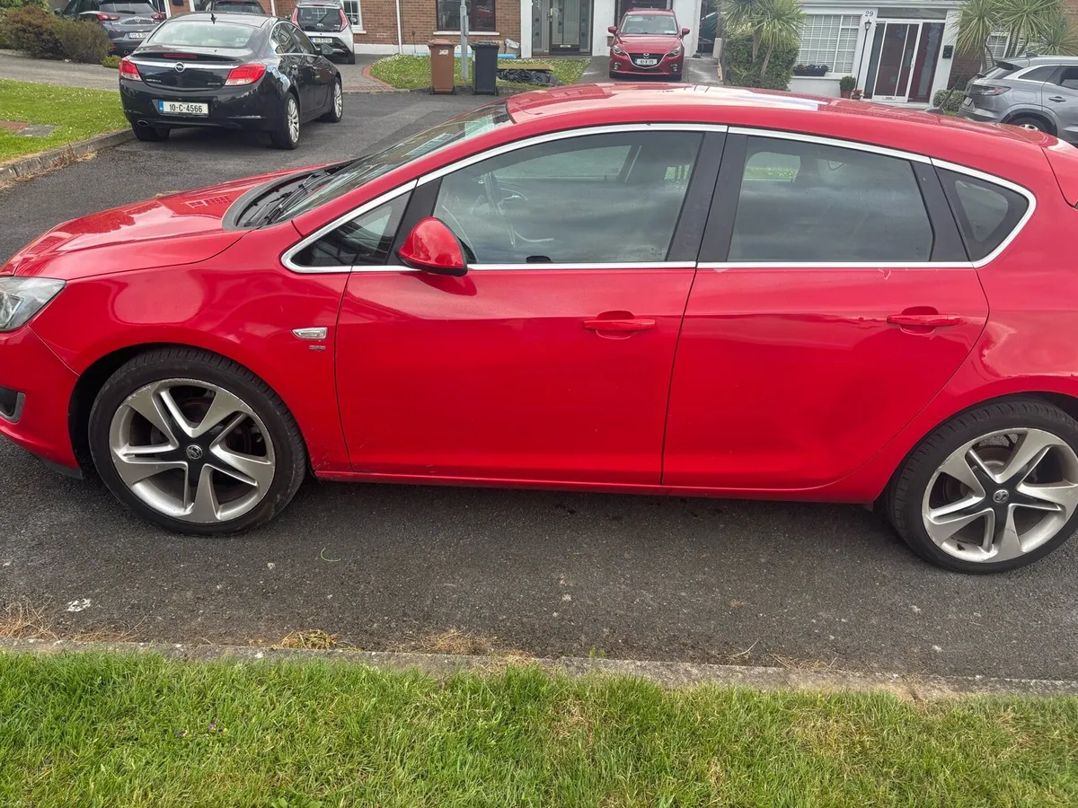 Car - Image 5