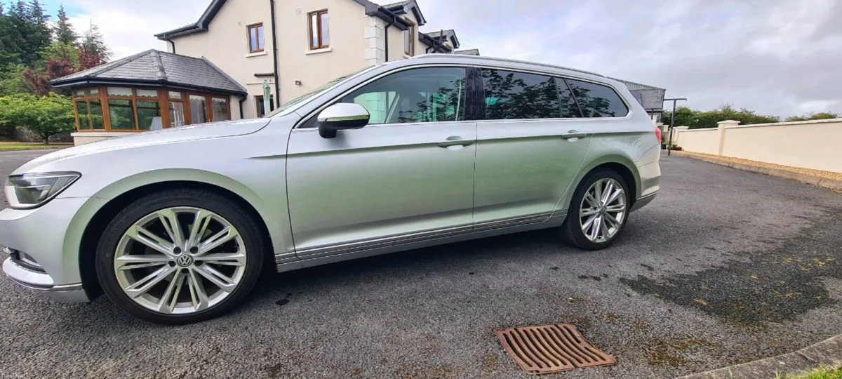 Volkswagen Passat 2.0 TDI GT DSG – Panoramic Roof - Image 3