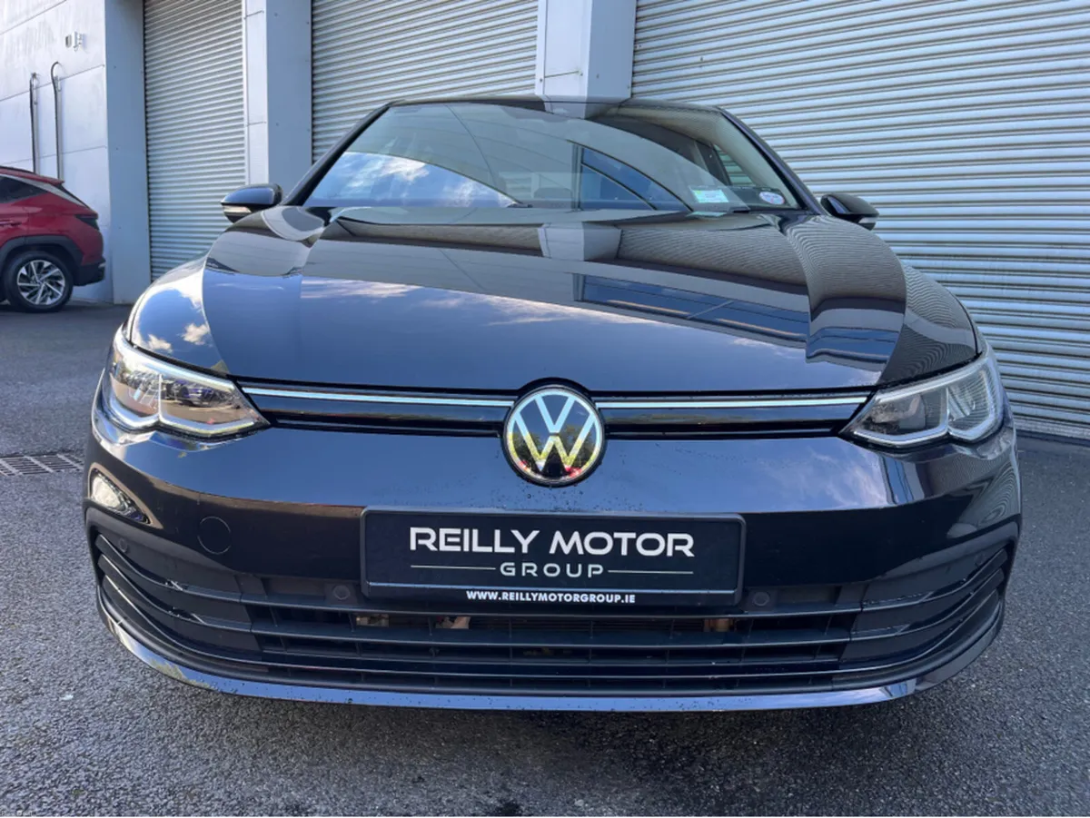 Volkswagen Golf 2.0 DIESEL LIFE - Image 2