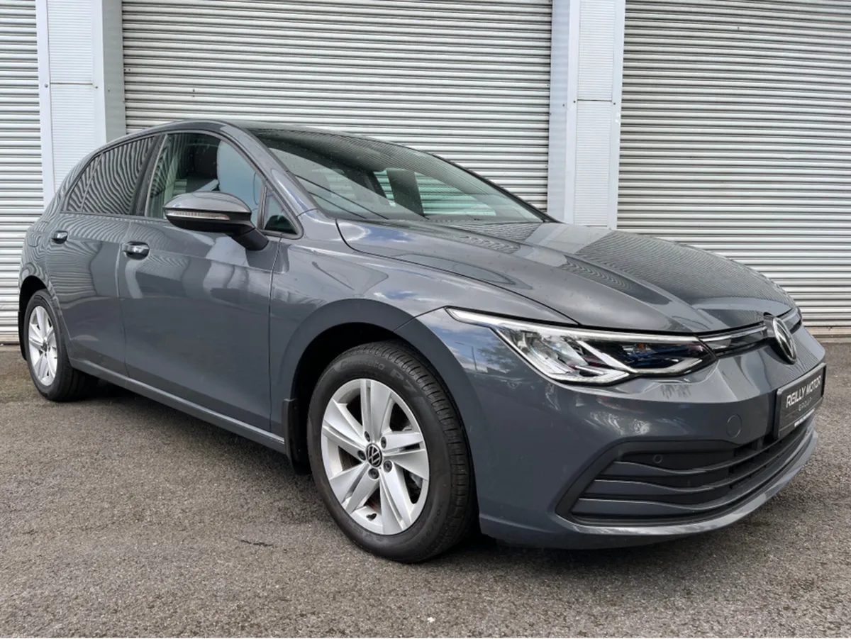 Volkswagen Golf 1.0 PETROL LIFE - Image 1