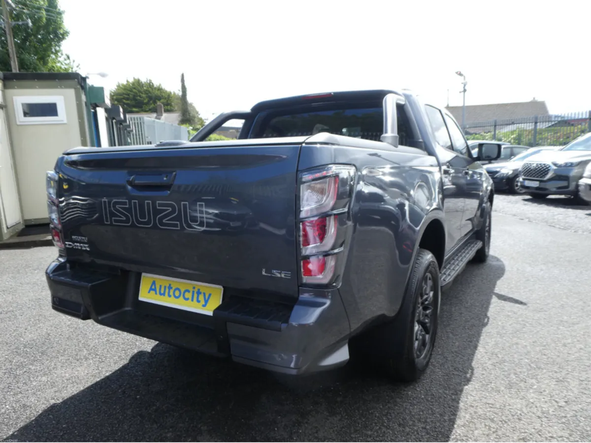 Isuzu D-Max ALL NEW LSE 262 MODEL AVAILABLE AT AUT - Image 6