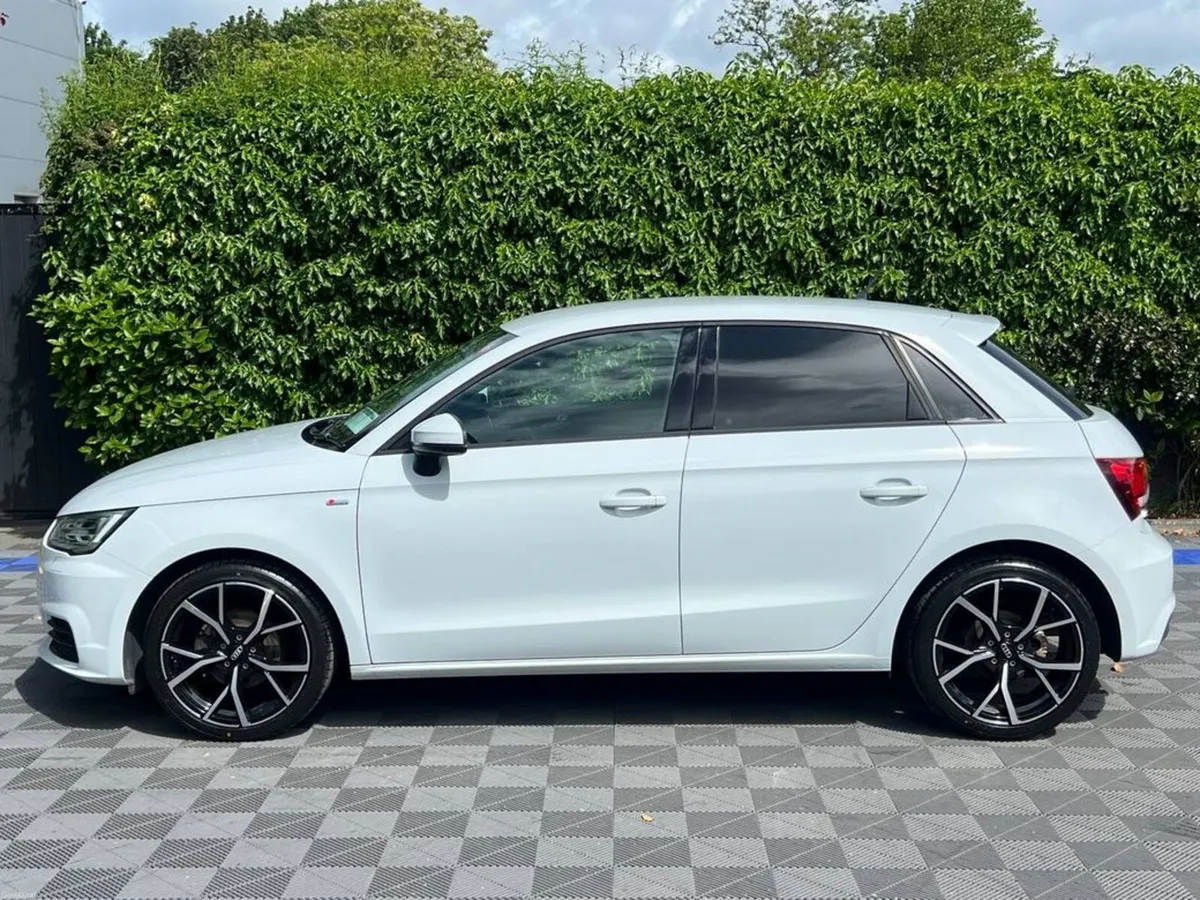 Audi A1 S-LINE PACK 1.0 TFSI AUTO // NEW 17" ALLOY - Image 3