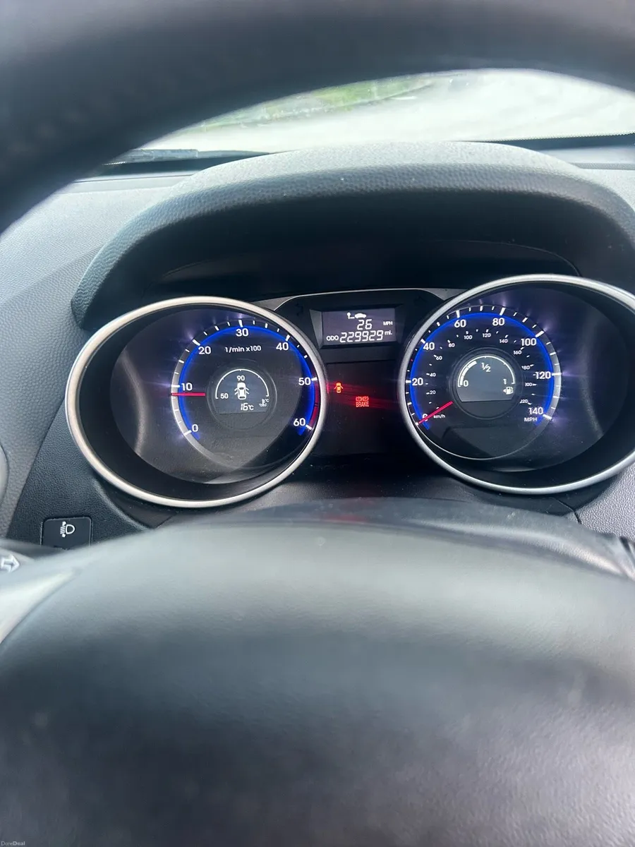 Hyundai IX35 - Image 2