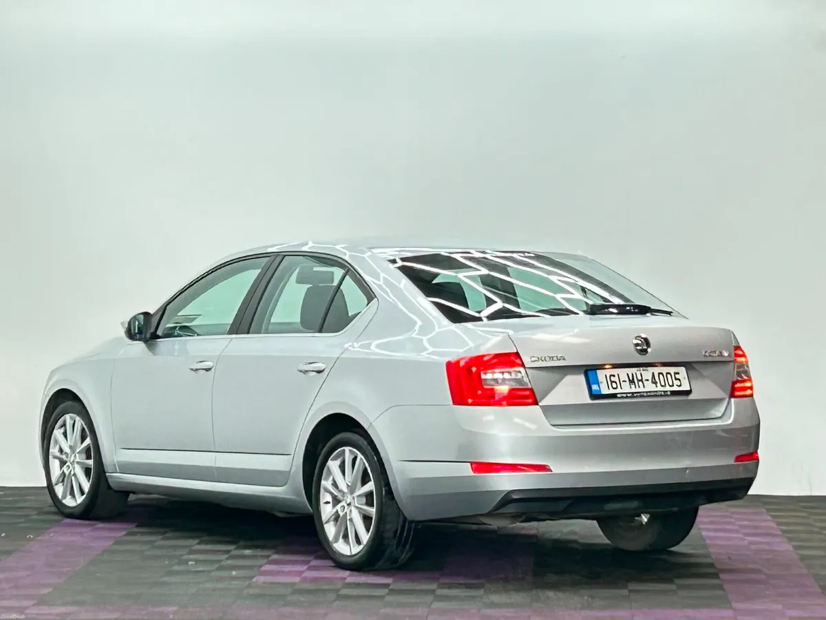2016 Skoda Octavia 2.0TDI, Automatic - Image 4