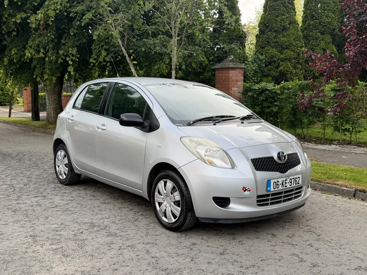 Toyota Yaris 1.0 Petrol Auto NCT 22/11/26 Low KM! - Image 2