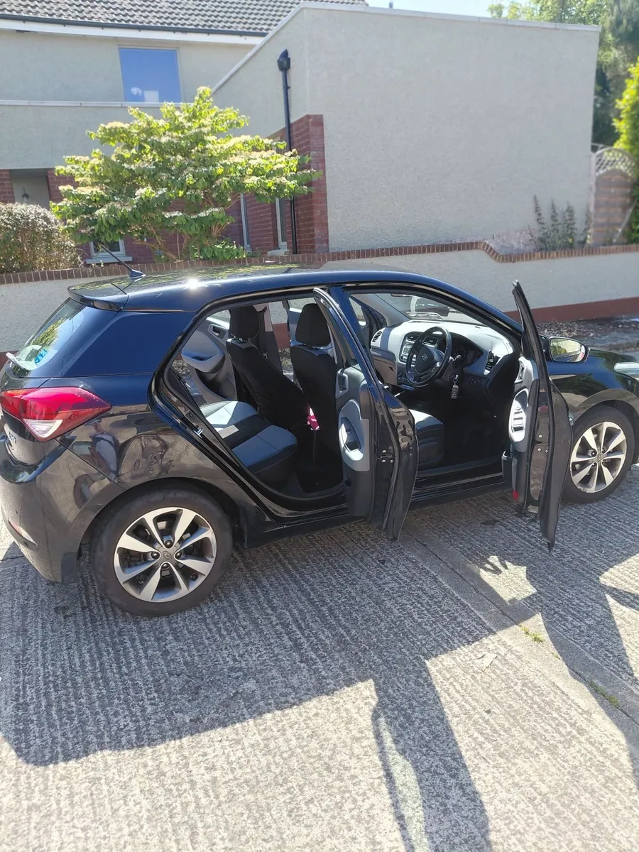 Hyundai i20 2018 - Image 3