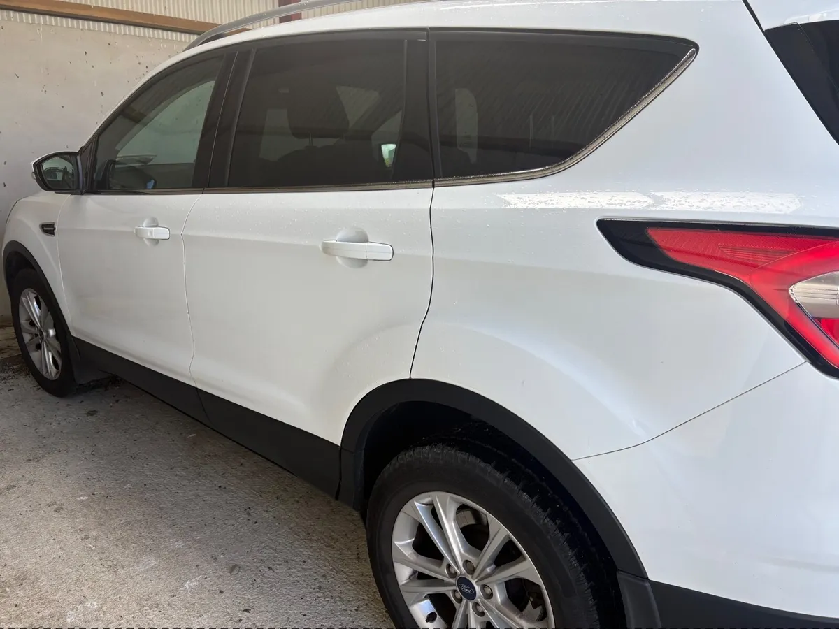 Ford Kuga 2019 - Image 2