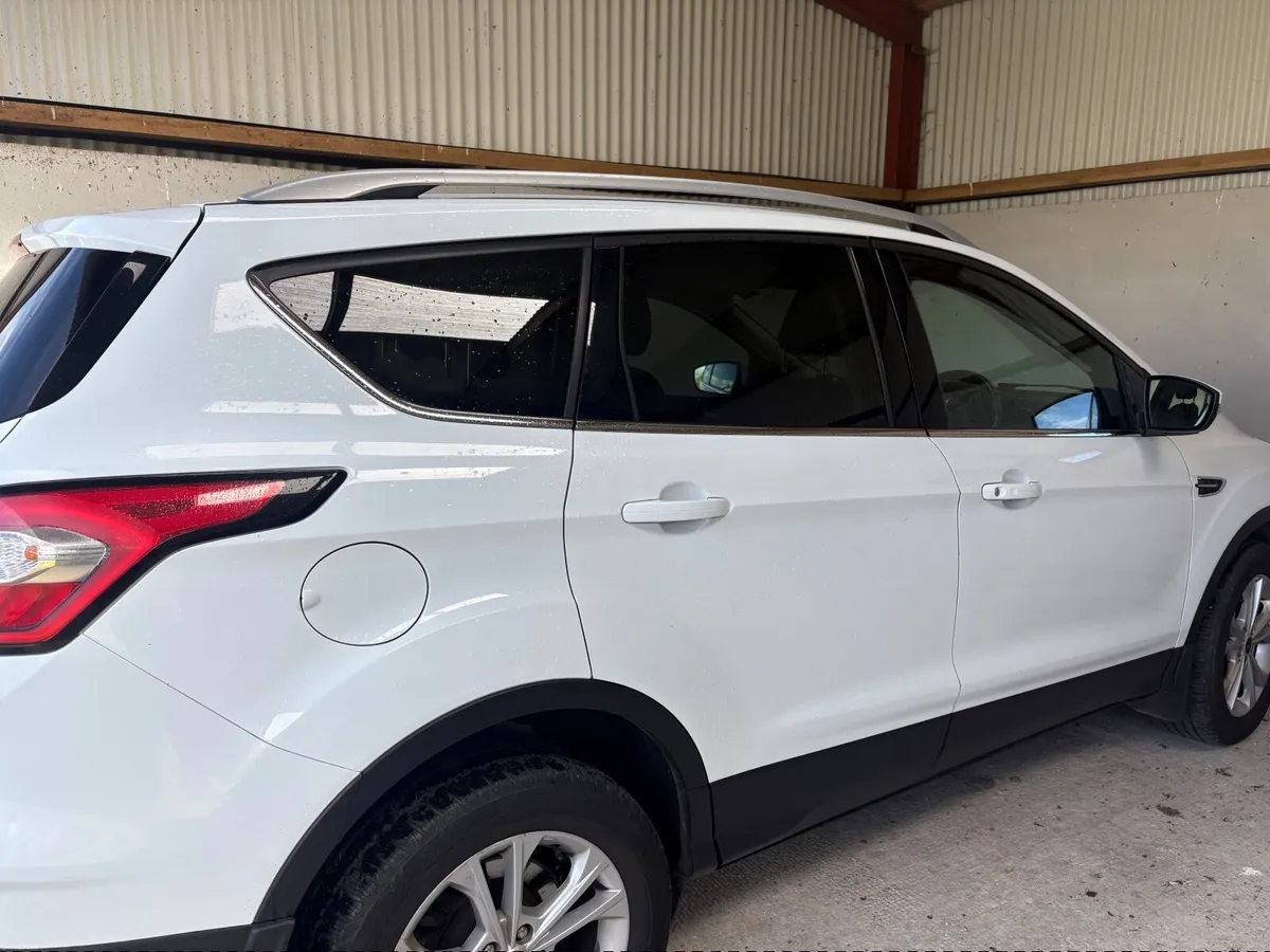 Ford Kuga 2019 - Image 3