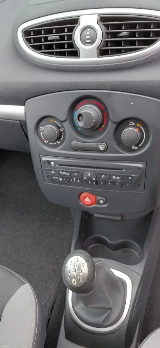 Renault Clio 2012 - Image 4