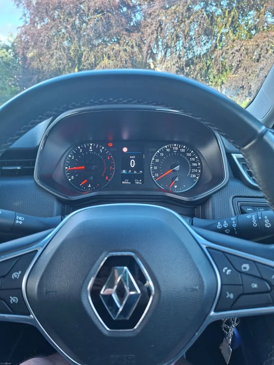 Renault Clio 2022 - Image 4