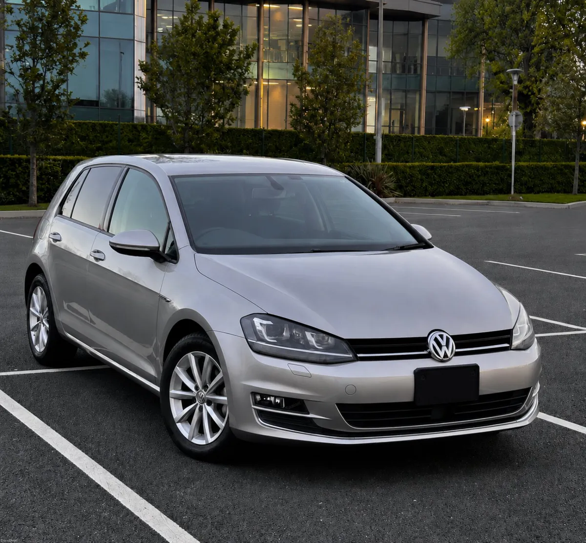 ❁ VW Golf ❁ 1.2 TSI Auto ❁ Low Mileage ❁Full Spec❁ - Image 3
