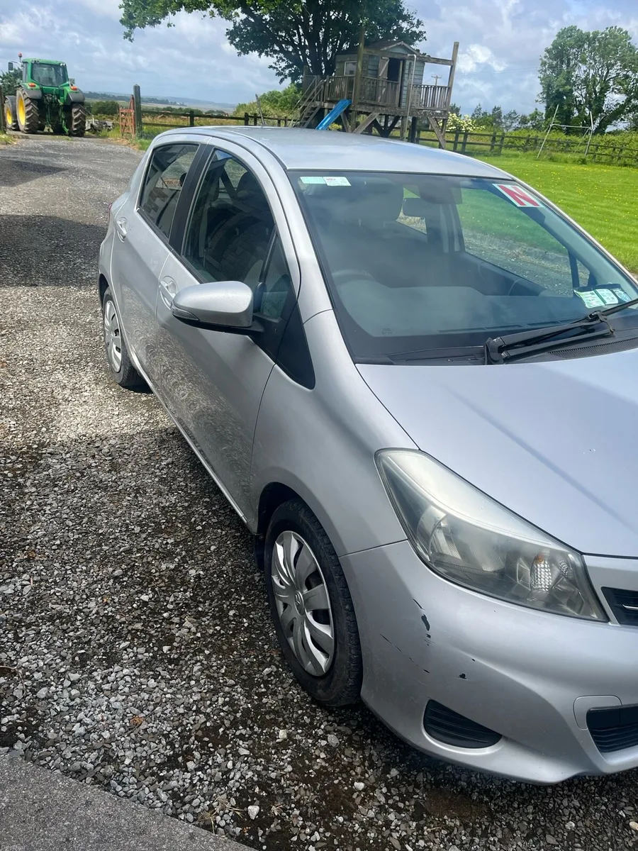Toyota Yaris 2013 - Image 3