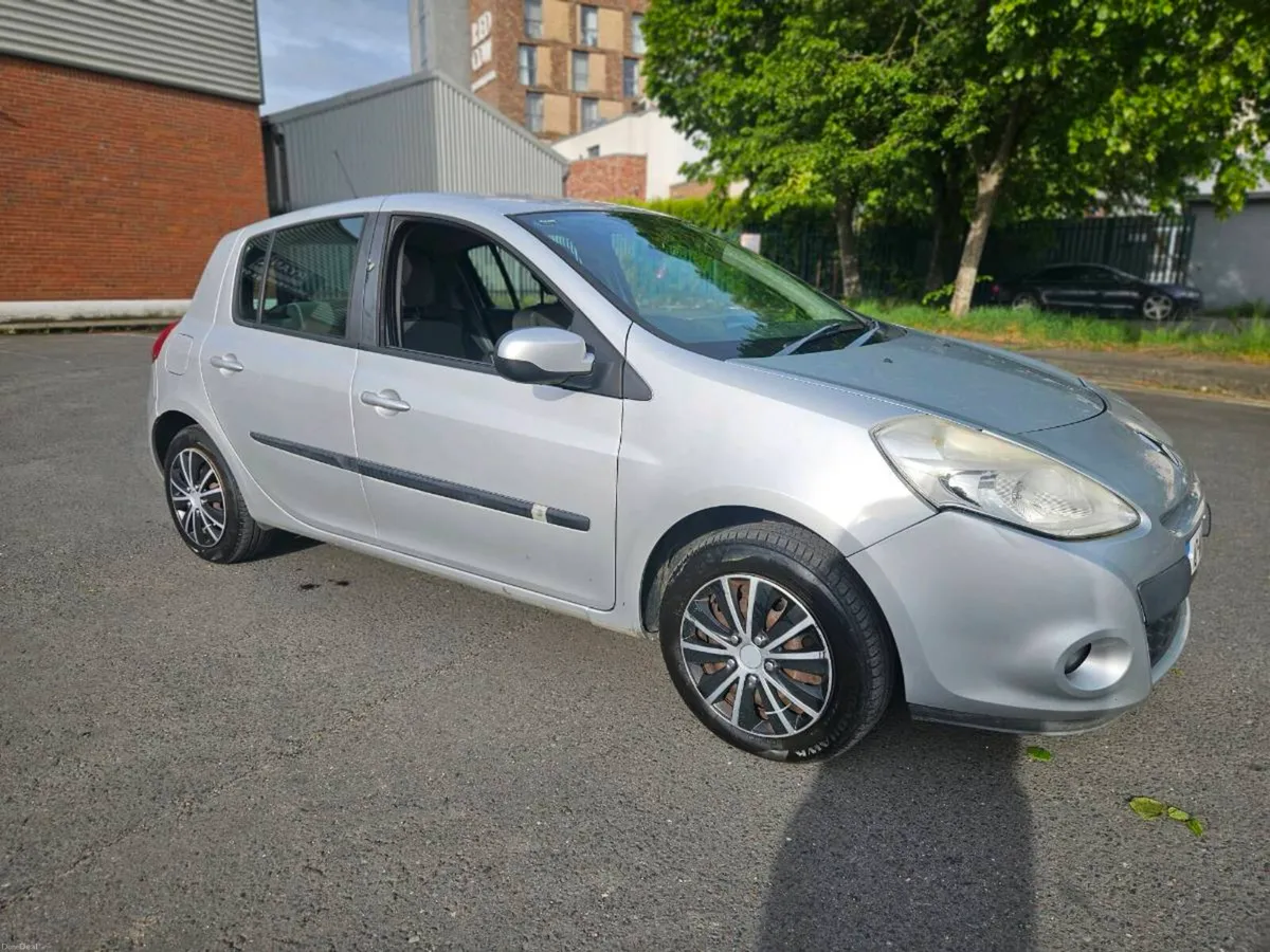 2010 CLIO , DIESEL , NCT & TAXED - Image 1