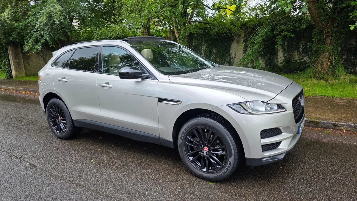 Jaguar F-Pace 2016 - Image 1
