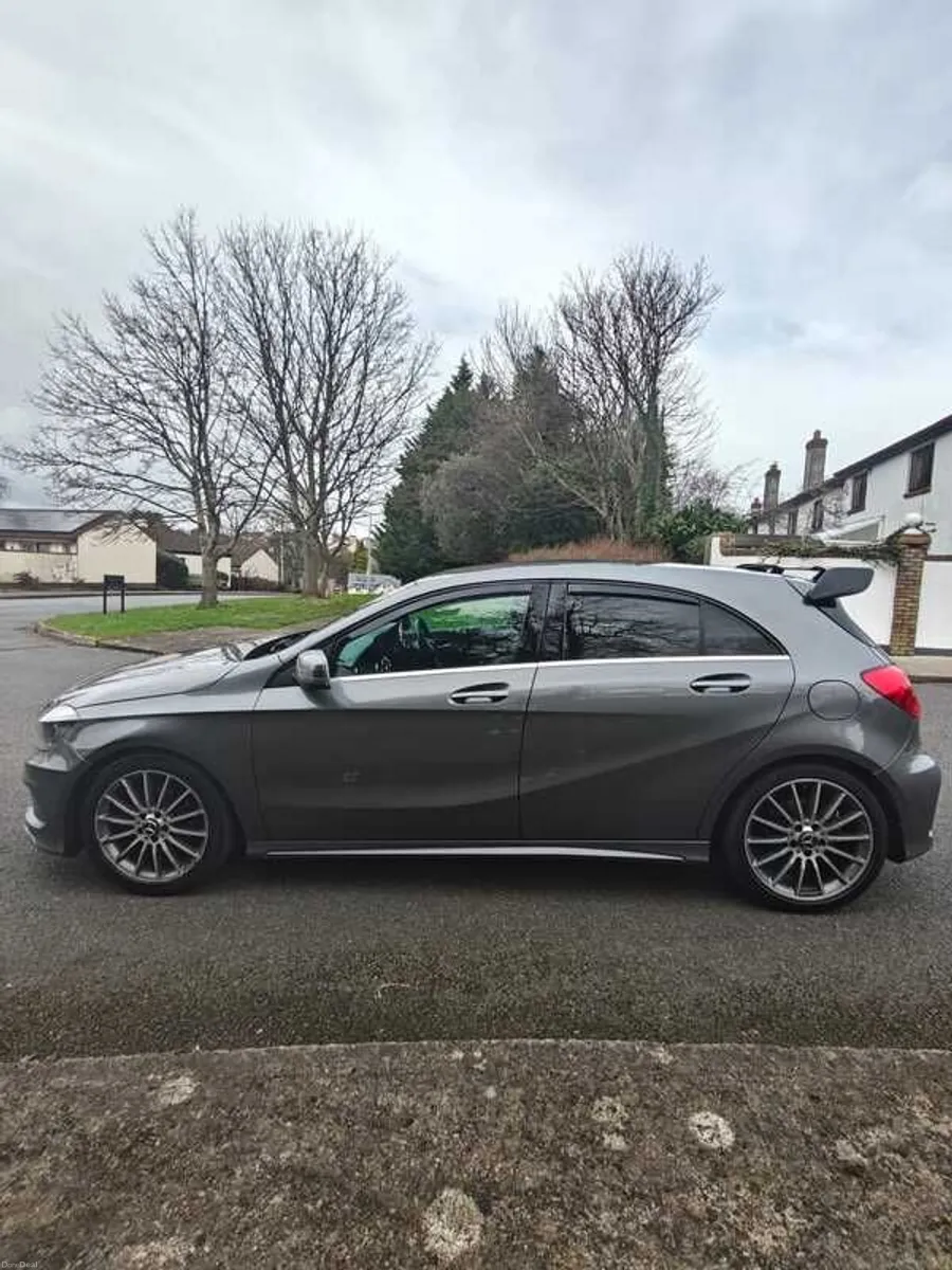 2015 Mercedes-Benz A-Class - Image 4