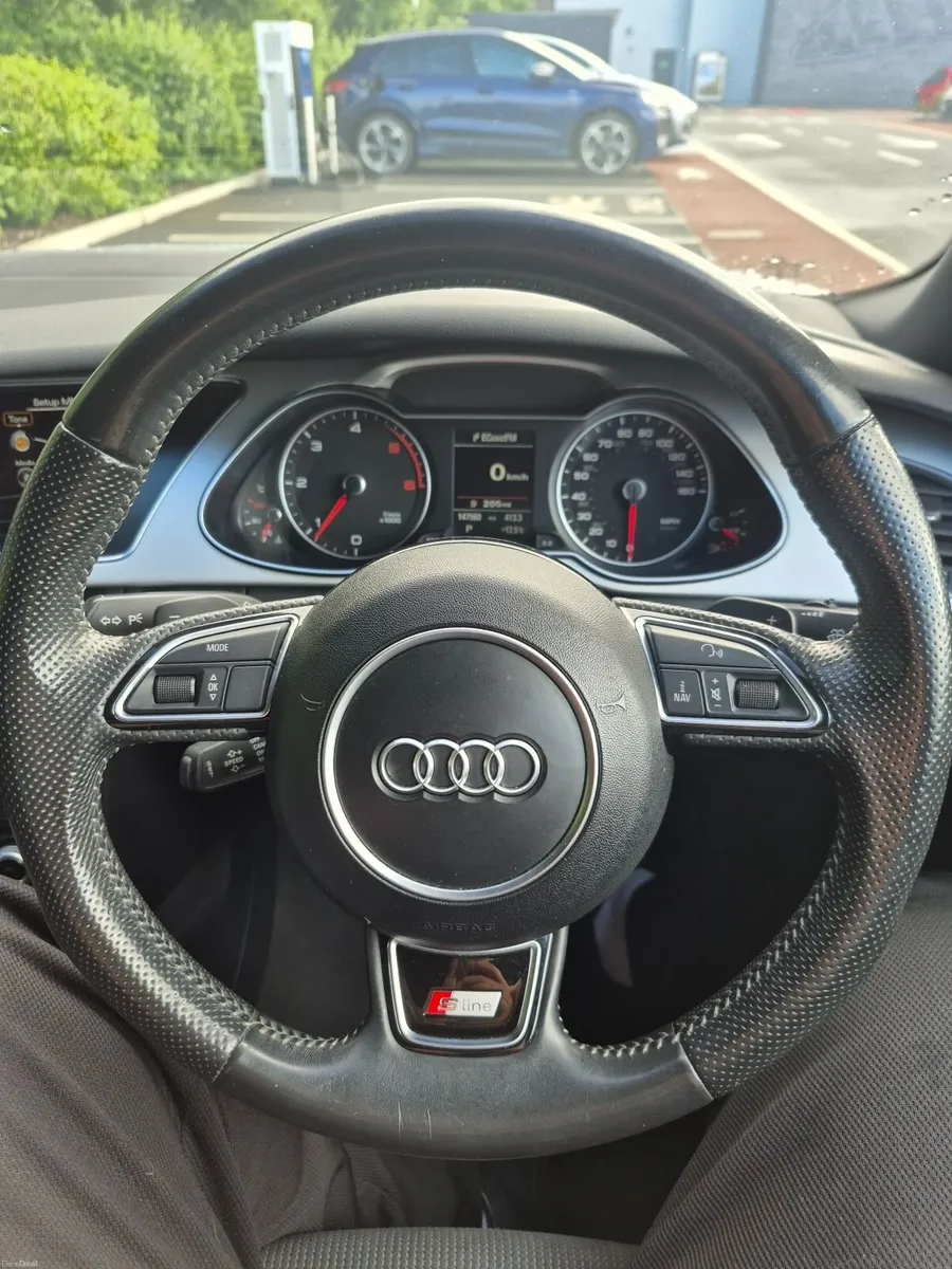 Audi A4 2015 2.0 diesel, (148bhp) s-line - Image 2