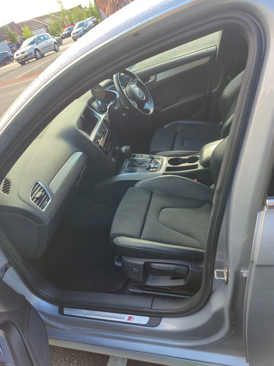 Audi A4 2015 2.0 diesel, (148bhp) s-line - Image 5
