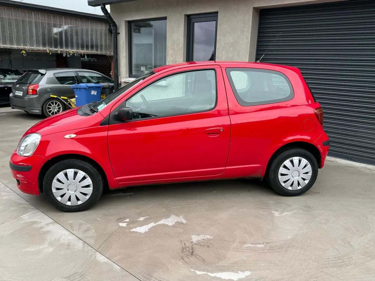 Toyota Yaris 2005 - Image 4