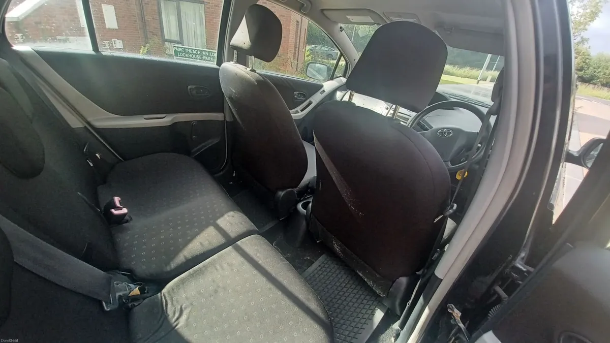 Toyota Yaris 2006 - Image 4