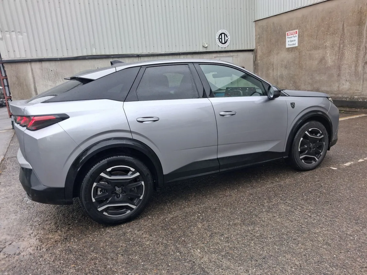 Peugeot 3008 GT EV - Image 1