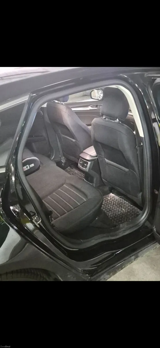 Ford Mondeo 2021 - Image 2