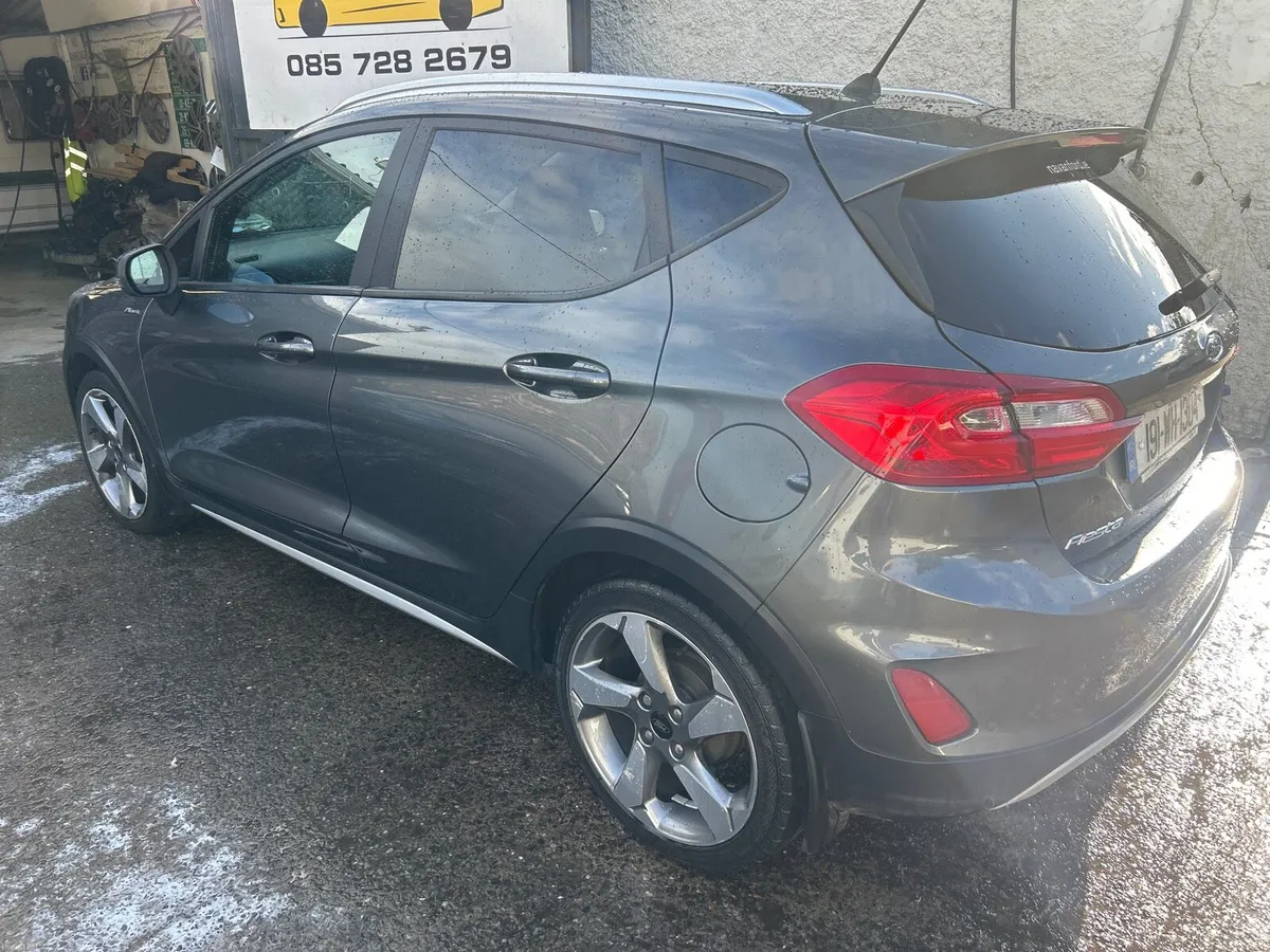 Ford fiesta - Image 4
