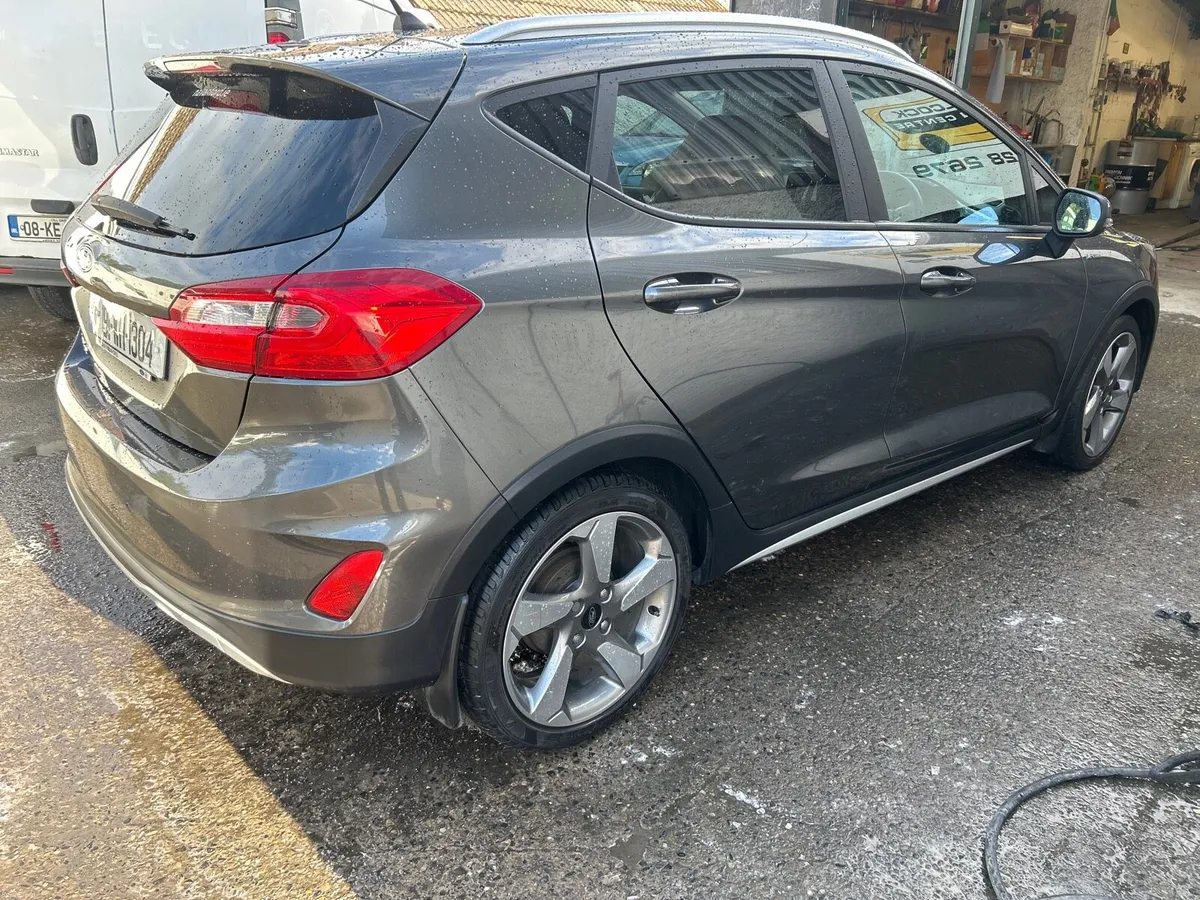 Ford fiesta - Image 3