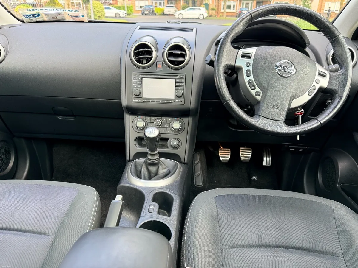 2011 Nissan Qashqai N-Tec  LOW MILEAGE - Image 4