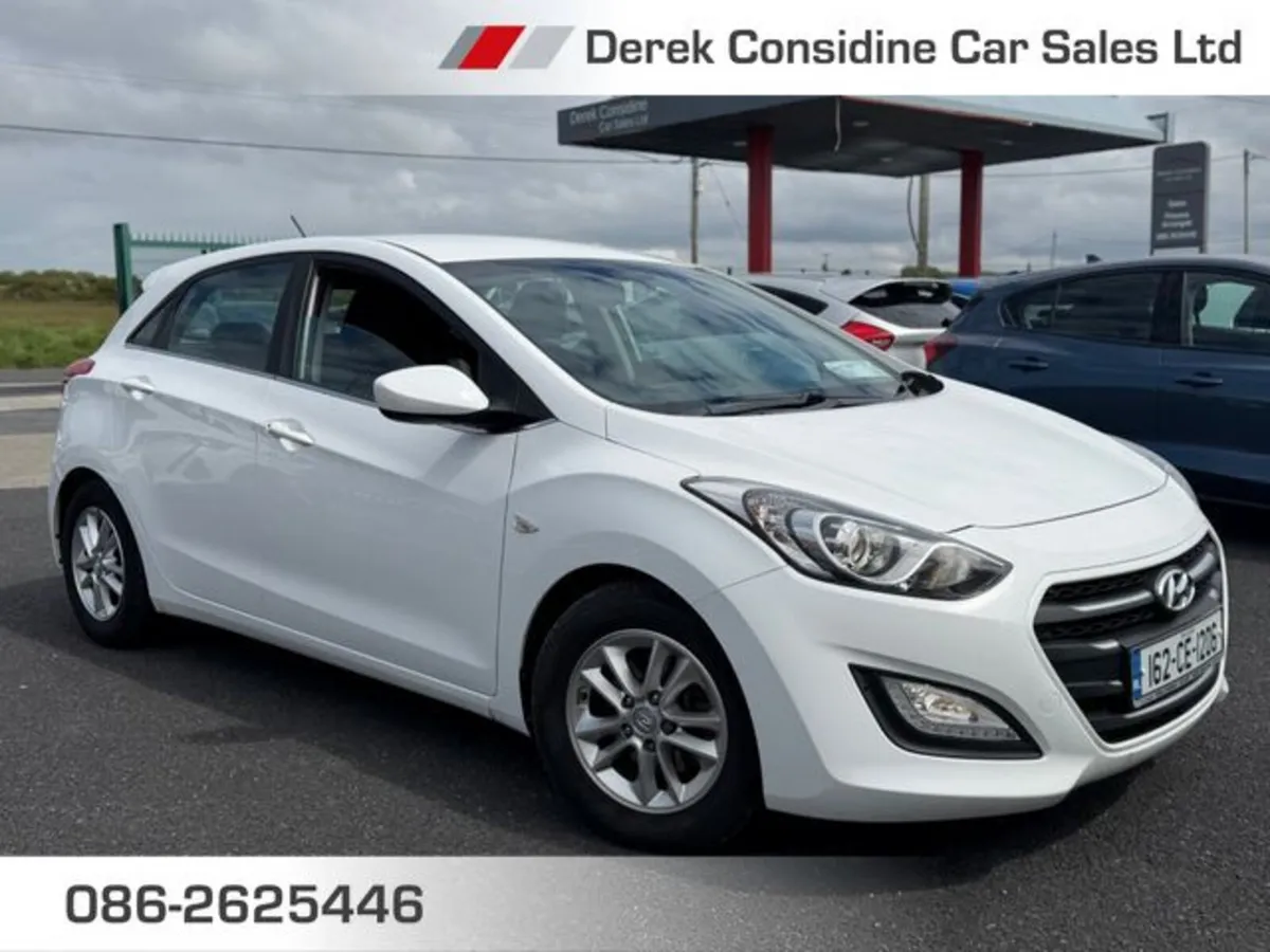 Hyundai i30 SE B/D 110PS 5DR - Image 1