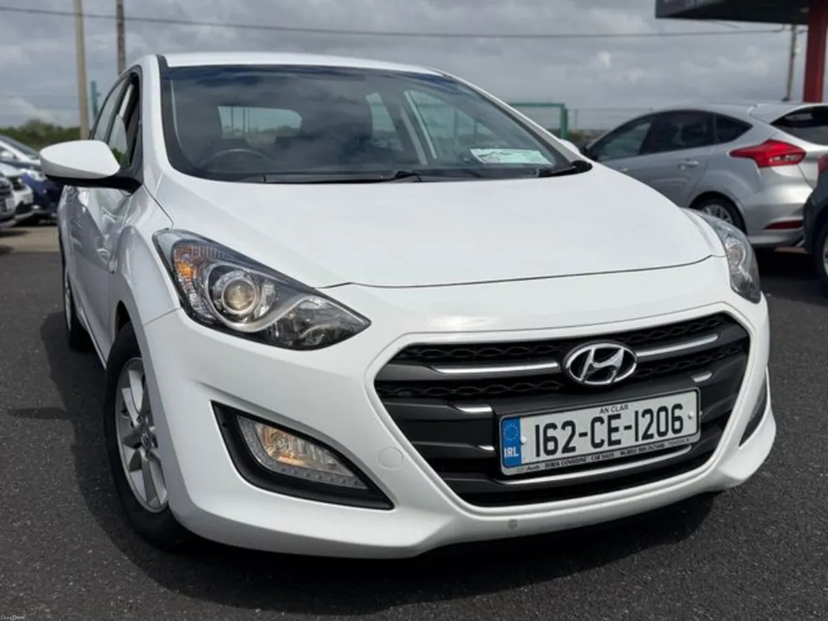 Hyundai i30 SE B/D 110PS 5DR - Image 3