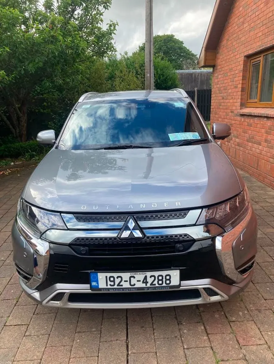 Mitsubishi Outlander 2019 INSTYLE - Image 1